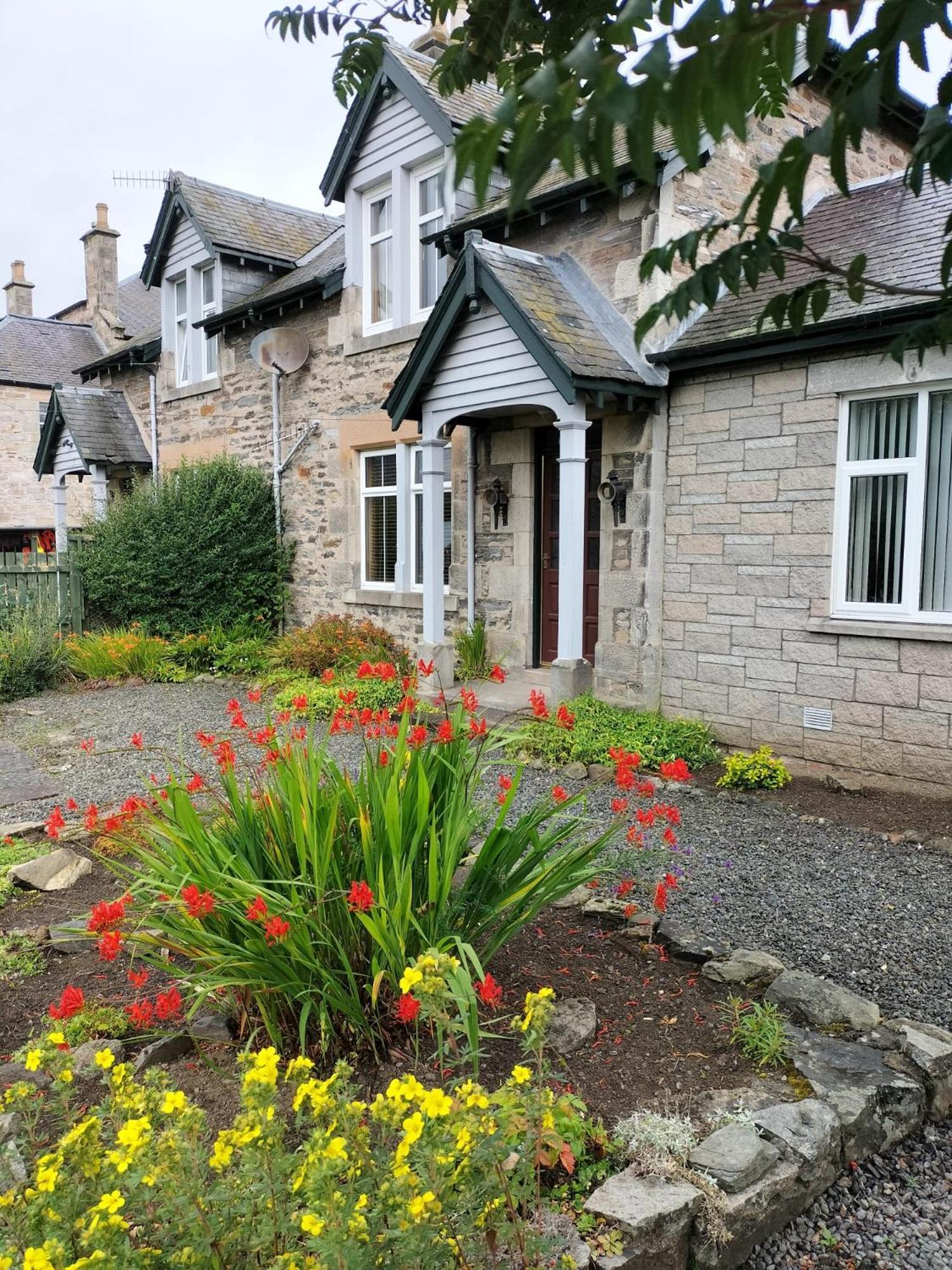 Esk Cottage ピトロクリー エクステリア 写真